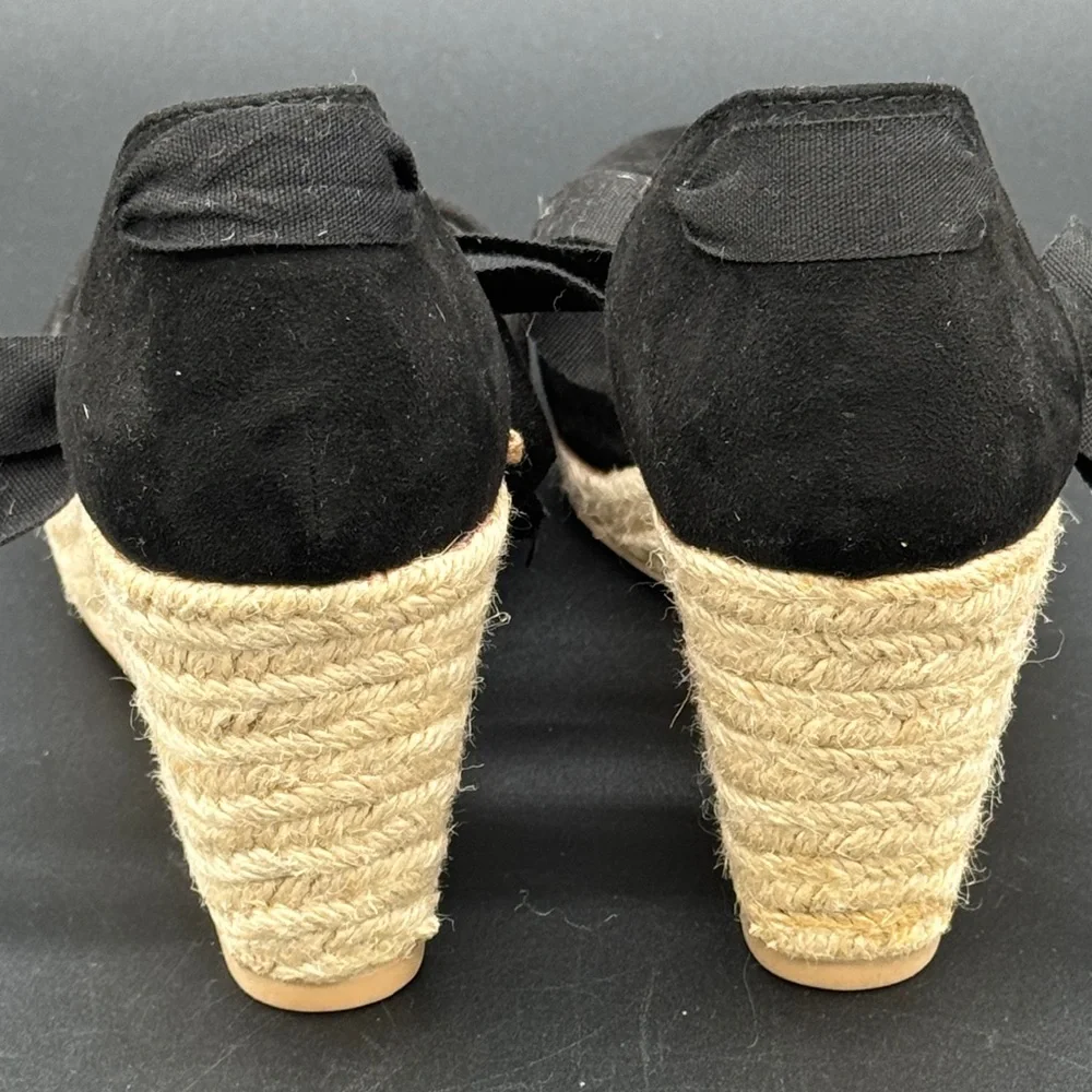 Old Navy Black Espadrille Wedge Size 8